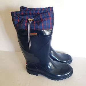 Tommy Hilfiger Rainboot Plaid Navy Blue Size 9
